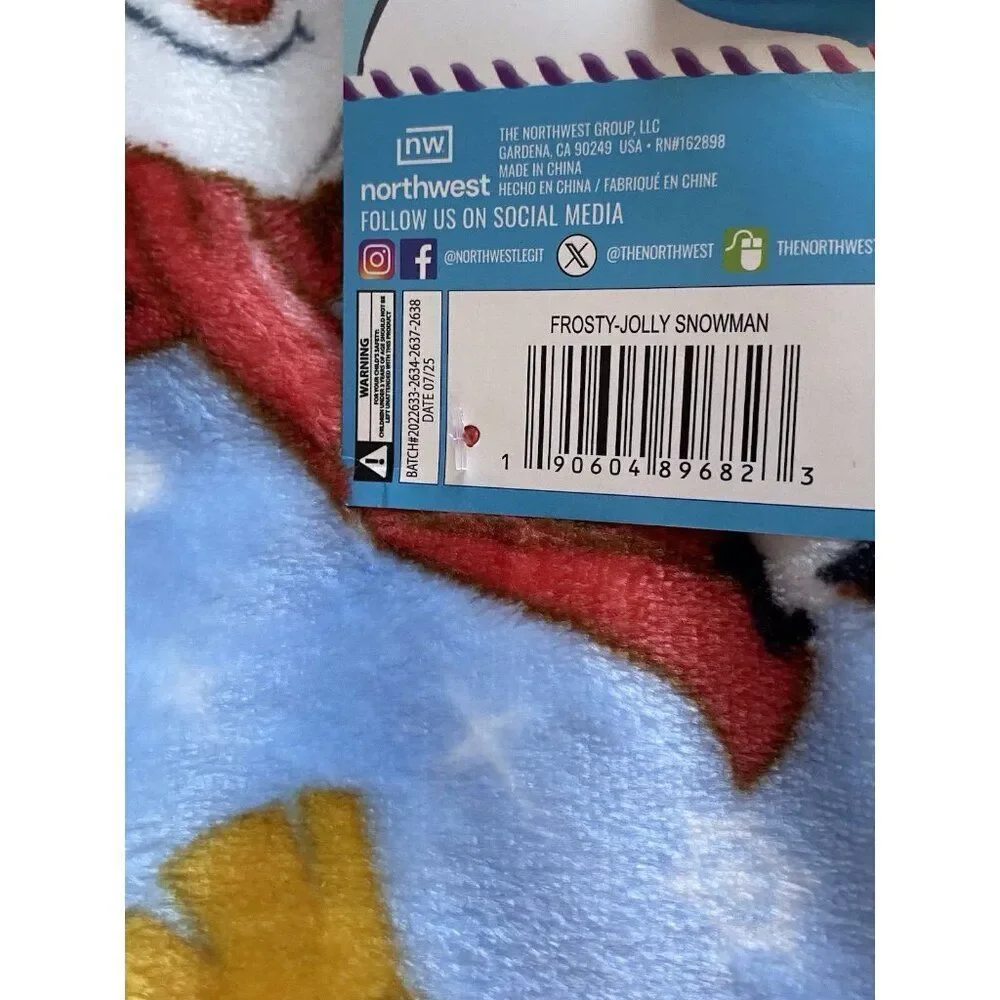 Christmas Frosty‎ The Snowman Jolly Fun Cloud Throw Blanket 60 X 70” Candy Cane